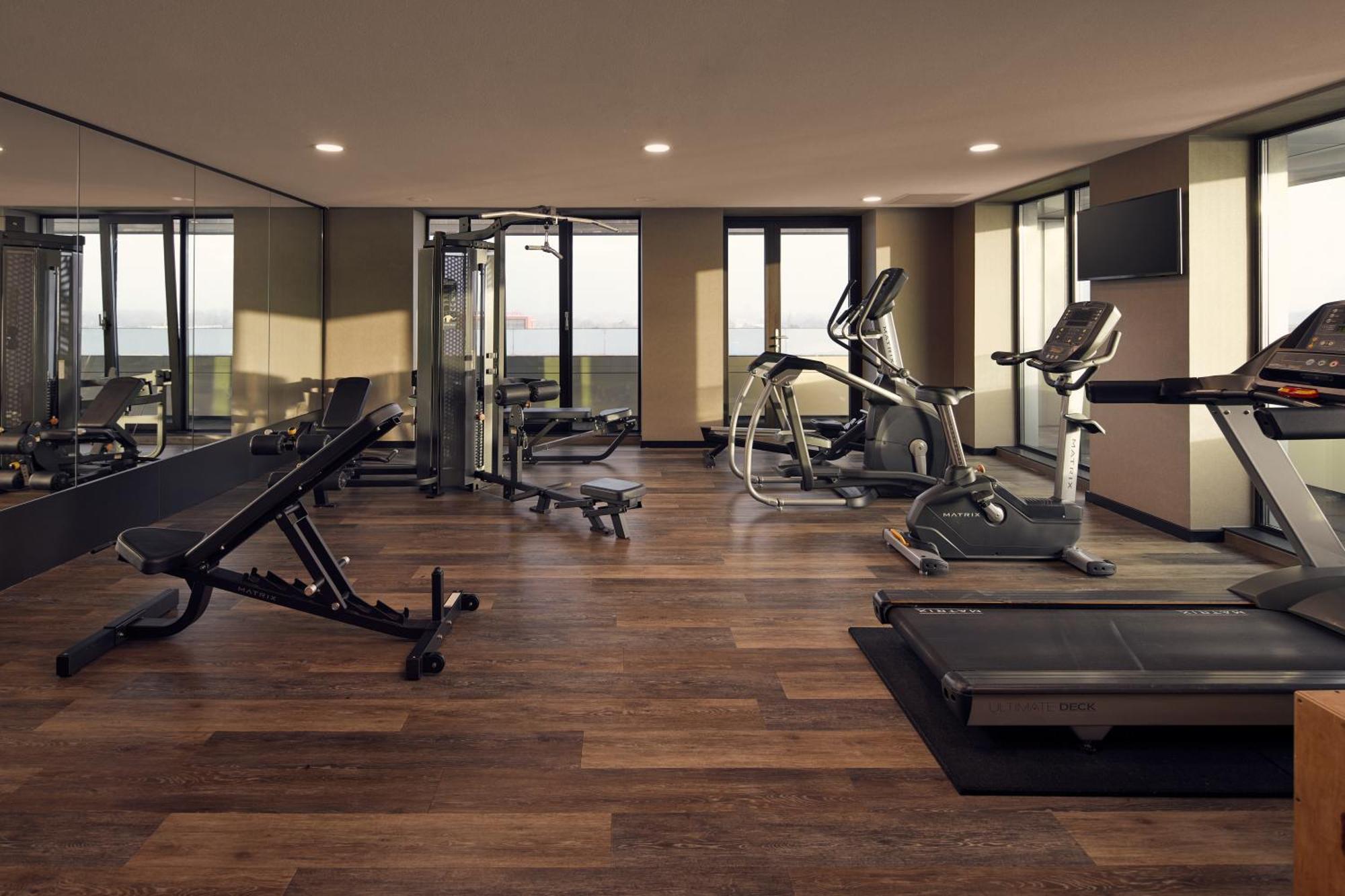 Van Der Valk Hotel Groningen-Hoogkerk Eelderwolde Экстерьер фото