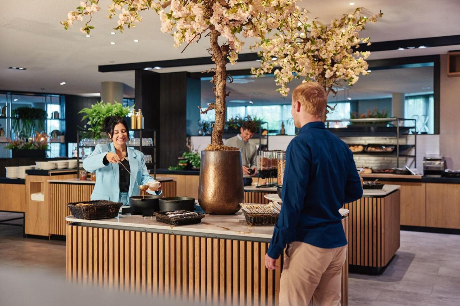 Van Der Valk Hotel Groningen-Hoogkerk Eelderwolde Экстерьер фото