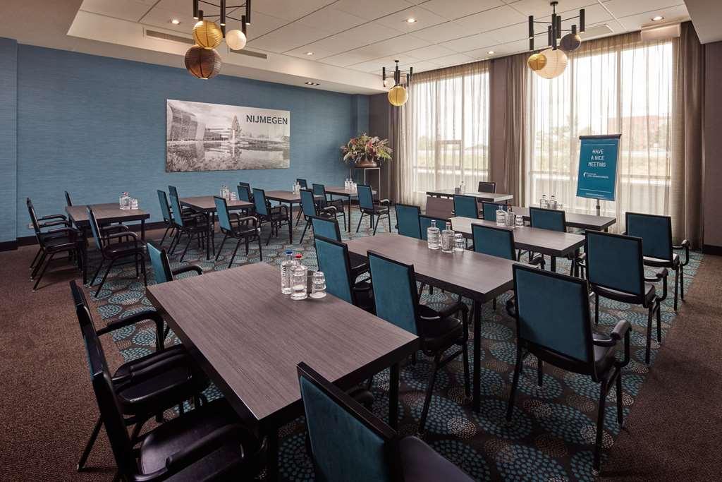 Van Der Valk Hotel Groningen-Hoogkerk Eelderwolde Удобства фото